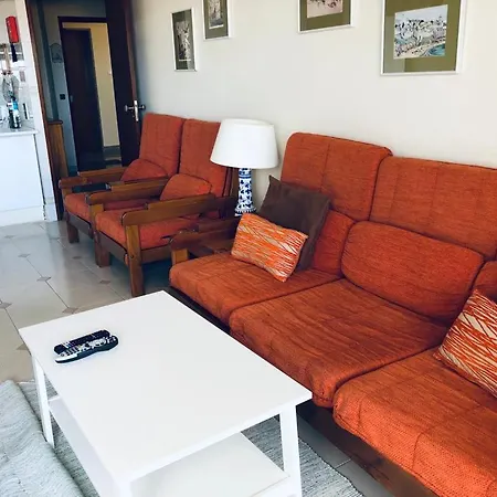 Quinta Das Palmeiras, Sea View And Pool In Porches شقة